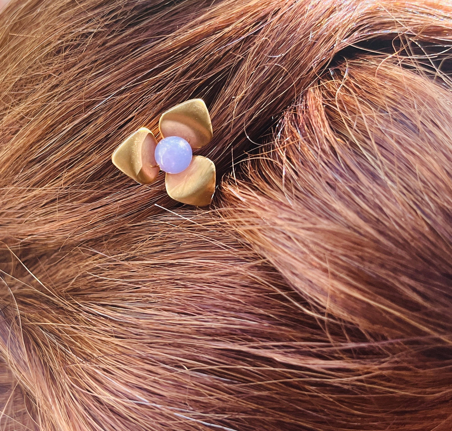 Tiny Yuri Hair Pin